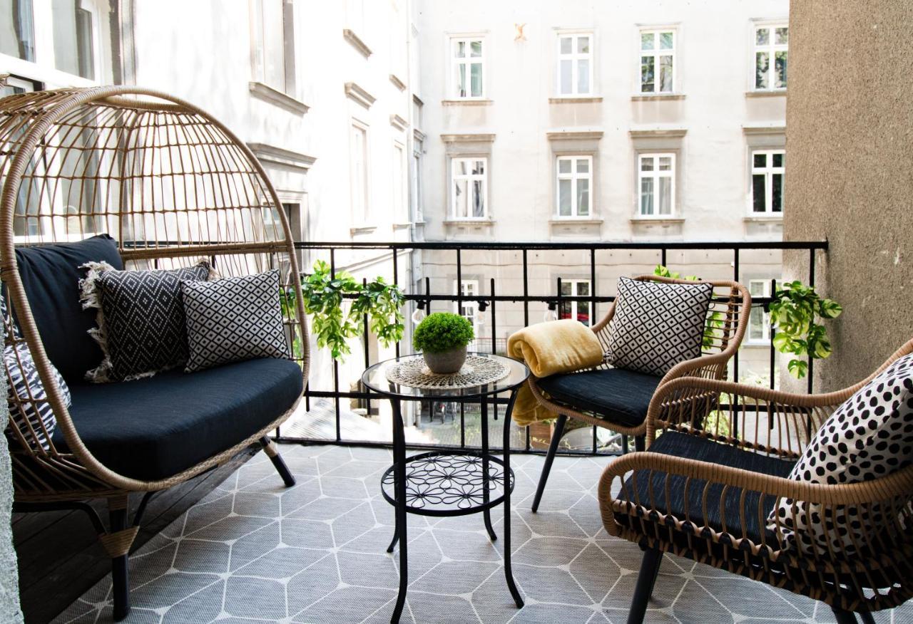 Modern Apartments Pilsudskiego Street คราคูฟ ภายนอก รูปภาพ