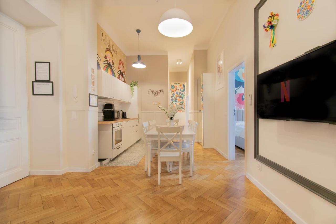 Modern Apartments Pilsudskiego Street คราคูฟ ภายนอก รูปภาพ