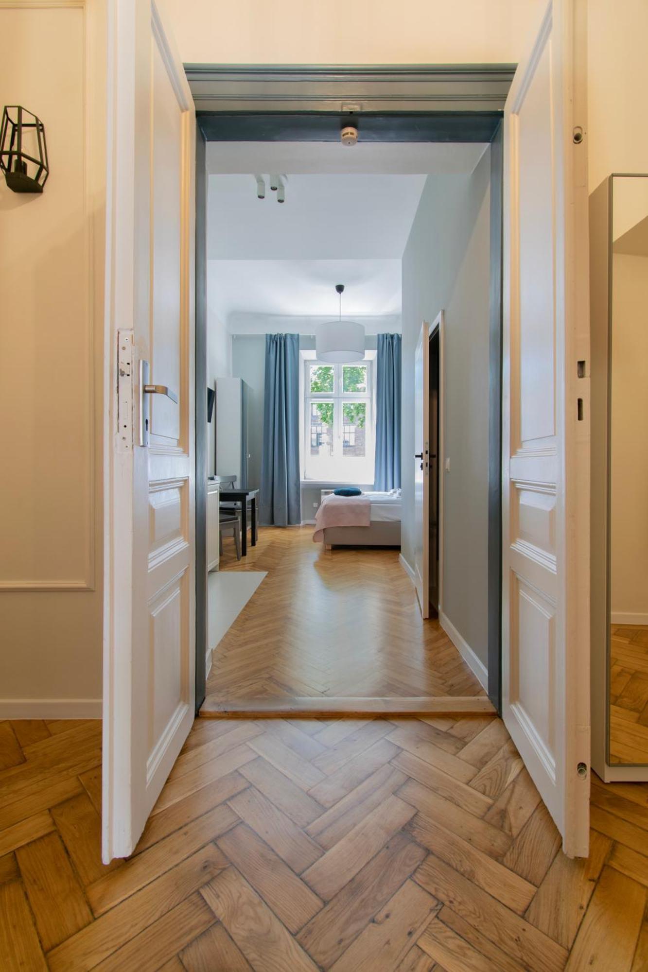 Modern Apartments Pilsudskiego Street คราคูฟ ภายนอก รูปภาพ